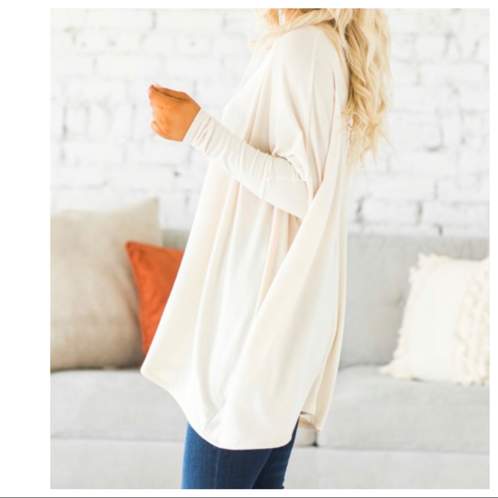 OVERSIZED LOOSE FIT CREAM KNIT SWEATER - Picture 2 of 9